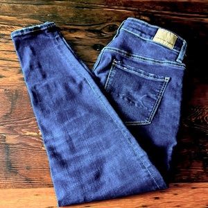 American Eagle Super Stretch Dark Denim Jeans Size 6 Super Short